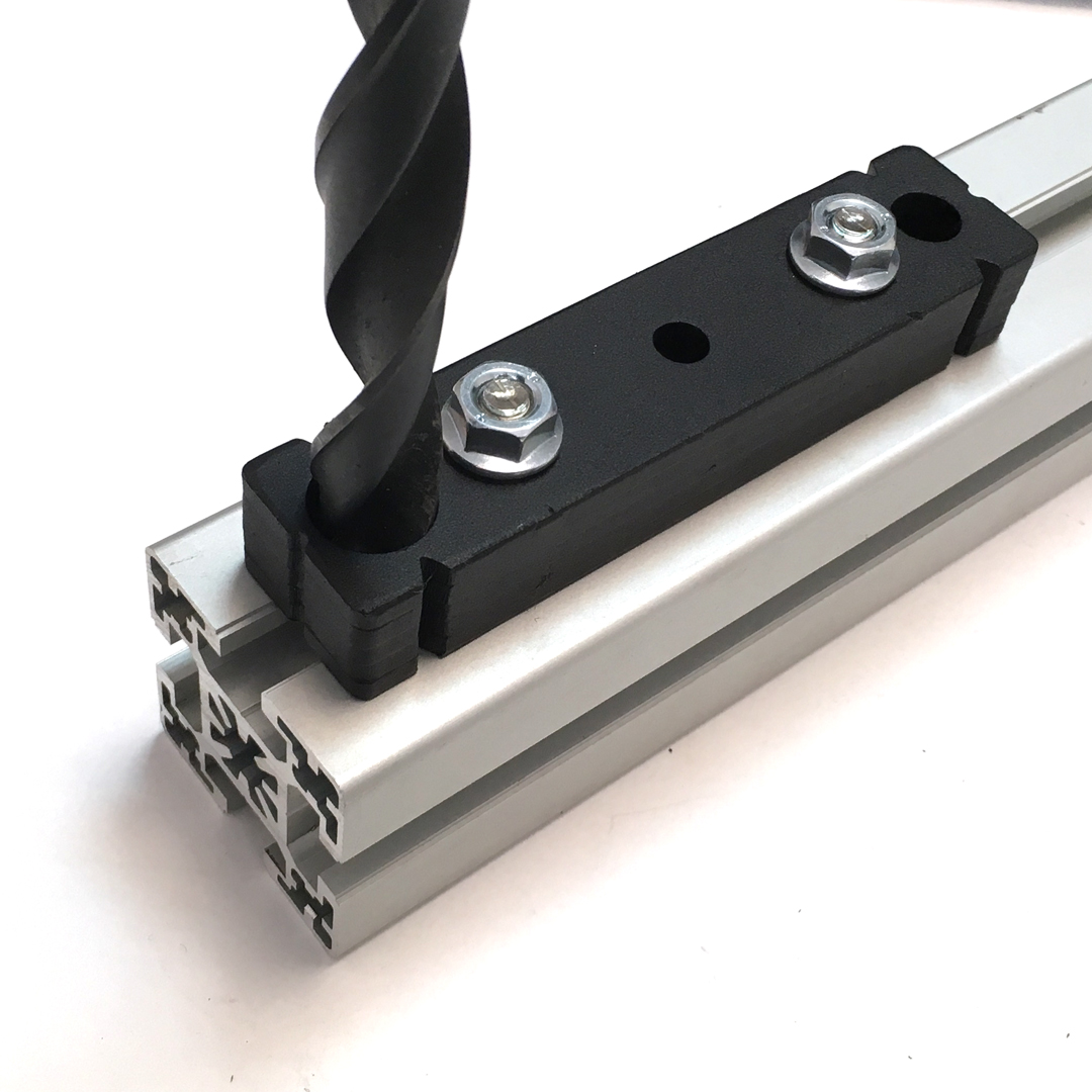 Орыс қыздың көсегін жалайды