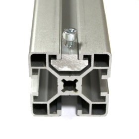 Сухарь М4, паз 8, серия 40 к конструкционным профилям RSI