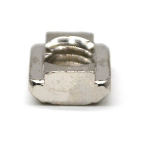 Сухарь М6 для паза 6 мм