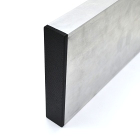 Торцевая заглушка из пластика черного цвета для профилей 24х120 мм