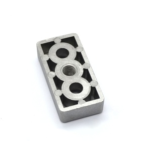 Алюминиевая торцевая плита 30х60 мм, резьба М10