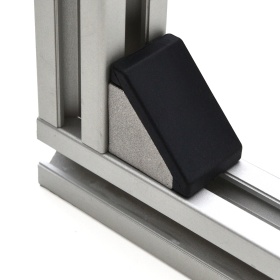 Пример углового соединения профилей 20х20 с заглушкой