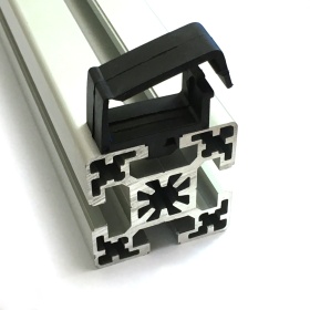 Конструкционный профиль с пазом 10 мм, и клипса с защелкой арт. 365.0201А.01