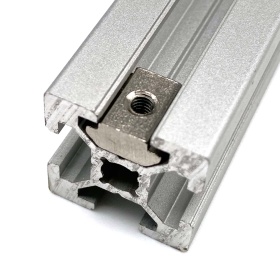 Профиль 20х20 паз 6 мм и пазовый сухарь М3