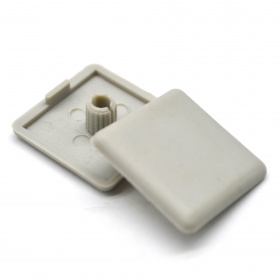 Серая пластиковая торцевая заглушка к конструкционному профилю 30х30