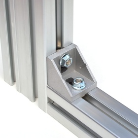 Угловой соединитель 45х45 с пластиковой крышкой 1036cap