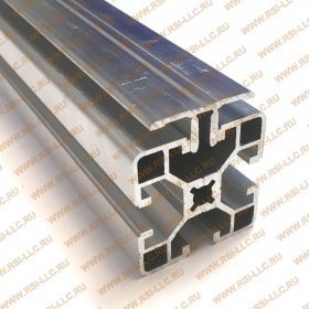Алюминиевый конструкционный профиль 40х40, в его пазу установлен профиль зажимной двусторонний арт. ZP-8-2S