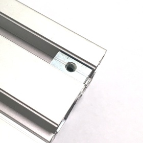 Сухарь 2A12.A11A.01 в профиле 30х30