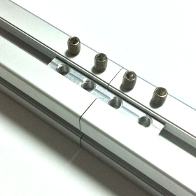 Алюминиевый линейный соединитель для конструкционных профилей с пазом 10 мм