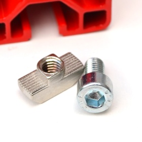 Арт. 5011 М6 паз 8 мм, профили серии 40