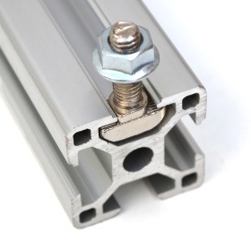 Болт с Т образной головкой М6х20, паз 8, к алюминиевым профилям серии 30