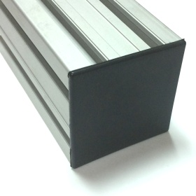 Заглушка торцевая 90х90 мм, черный пластик