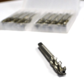 Метчик М8 х 1,25 со спиральными канавками