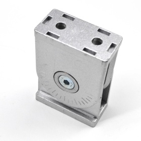 2122 | Шарнирный соединитель к профилям 25х50 мм