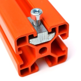 Пазовый сухарь М5 серия 40 паз 8 мм