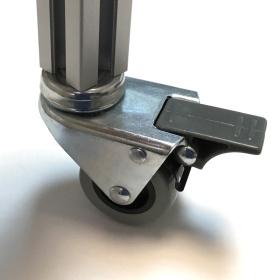 Конструктивный профиль 30х30 - крепление колеса с торца