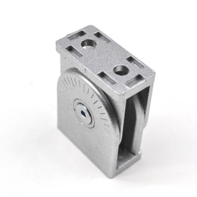 2121 | Шарнирный соединитель к профилям 20х40 мм