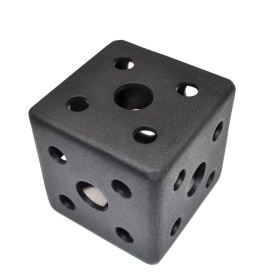 Стальной соединитель трёхсторонний 90х90 мм