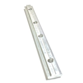 Фото алюминиевого линейного соединителя для профилей с пазом 10 мм