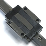 TRH15-A / HGW15CA | Каретка c фланцем 15 мм