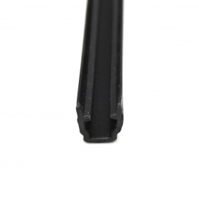 Черный уплотнительный профиль паз 6 и 8 мм