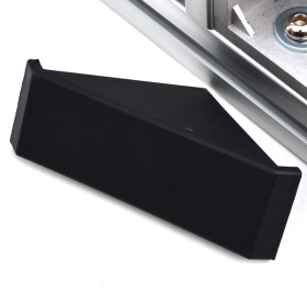 Заглушка 40х80 на угловом соединителе в сборке.