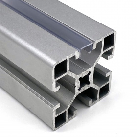 Прозрачный защитный профиль для паза 8 мм 