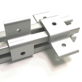 Кронштейны на одну и две стороны, к профилям серии 40