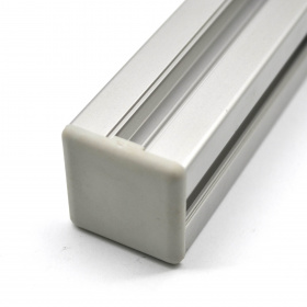 Профиль RSI 30х30 с серой торцевой заглушкой