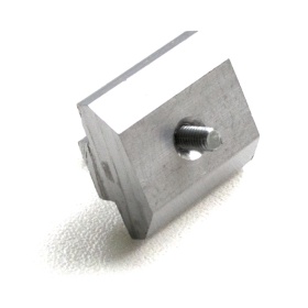 Сухарь пазовый М3, паз 8, серия 40