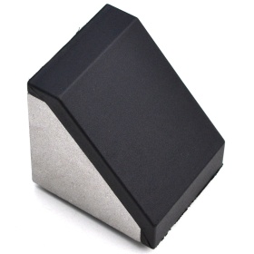 Угловой соединитель 45х45 с заглушкой