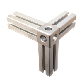 Трехсторонний угол, на конструкционных профилях 45х45, соединитель арт. 2073