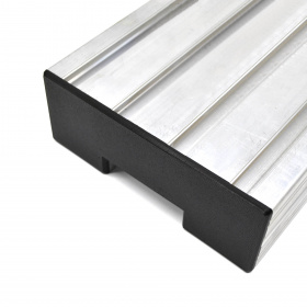 Декоративная заглушка черного цвета в торец профиля 60х160 мм