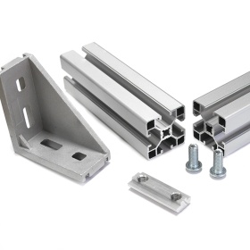 Угловой соединитель 40х80 и двойной алюминиевый пазовый сухарь