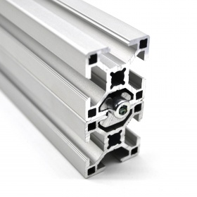 Пример использования параллельного соединителя с профилем 30х30