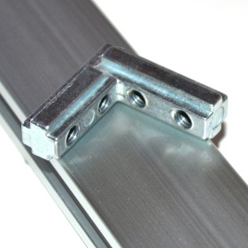 Соединитель, 90 градусов, профили 15х30, с пазом 6 мм