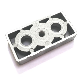 Фото сзади алюминиевой опорной плиты 7002-AL-Slot10-M8